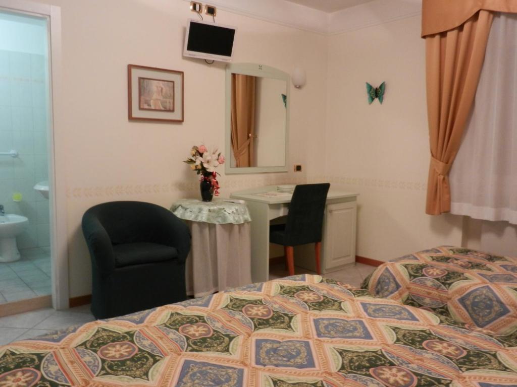 Hotel Ferranti Borgiano  Pokój zdjęcie
